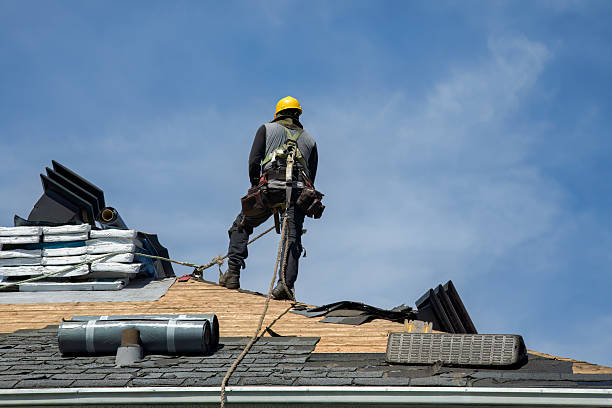 Professional Gutter Installation technician working in Port Ewen, NY